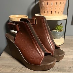 Maroon deep red sandals